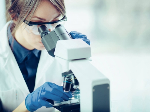 Tratamento de câncer avançado no pulmão exige análise molecular